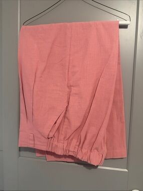 Relaxed Pink Drawstring Linen-Blend Bermuda Shorts